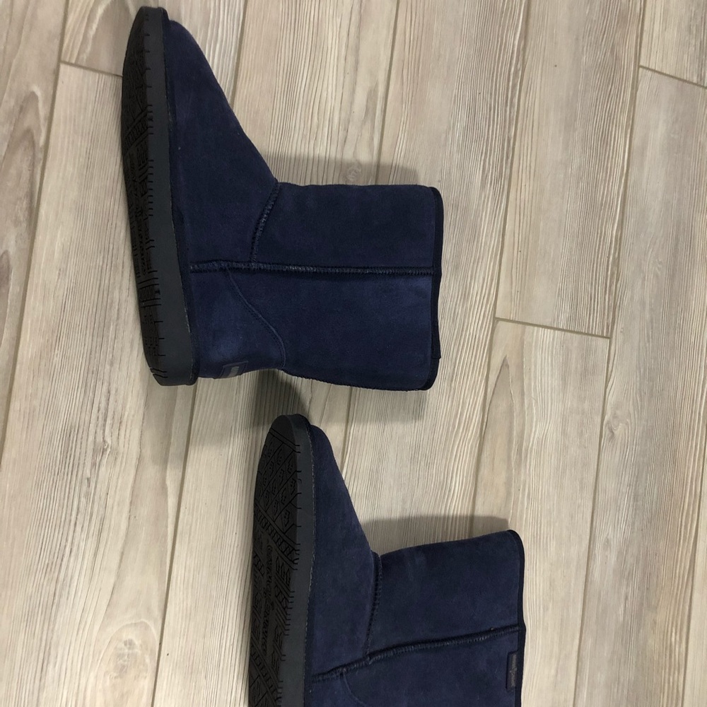 Minnetonka dark blue boots - Picture 2 of 4